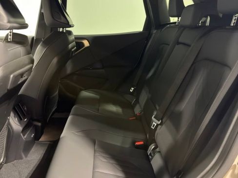 Used 2025 BMW X3 xDrive30i AWD/4WD image 5