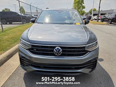 Used 2023 Volkswagen Tiguan SE R-Line FWD image 7
