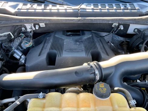 Used 2019 Ford F150 Lariat w/ Equipment Group 502A Luxury image 31