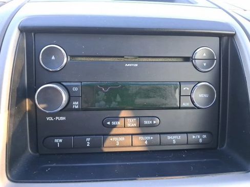 Used 2010 Ford Edge SE image 22