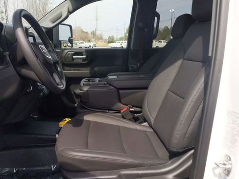 New 2025 GMC Sierra 3500 Pro w/ Convenience Package image 24