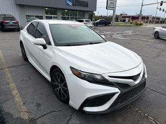 Used 2022 Toyota Camry SE FWD video 2