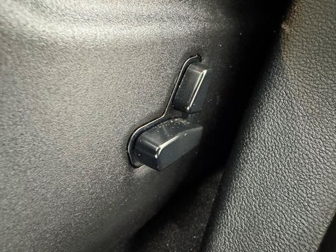 Used 2020 Dodge Durango SXT RWD image 12