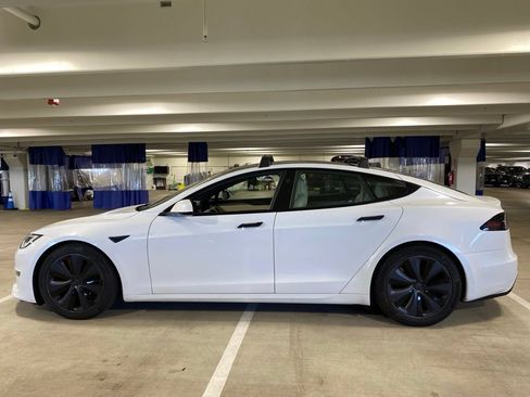 Used 2022 Tesla Model S AWD/4WD image 2