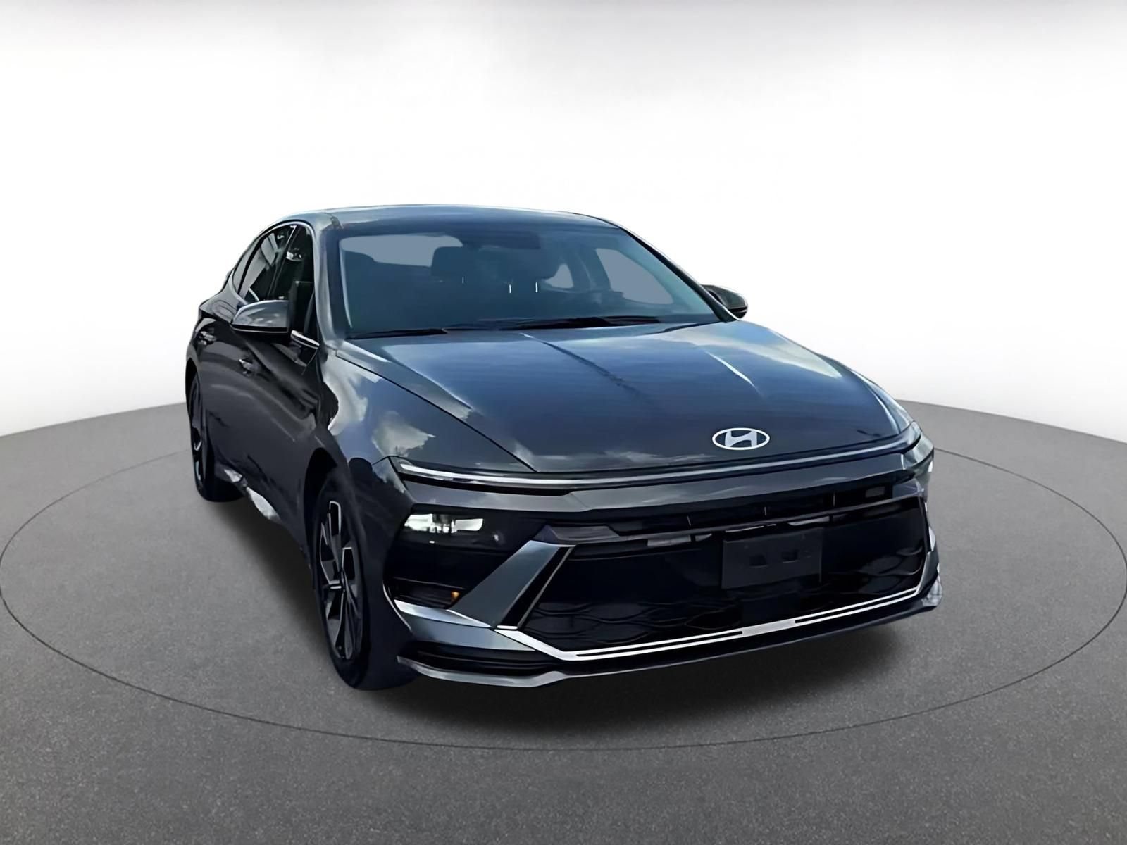 Used 2025 Hyundai Sonata SEL FWD image 3