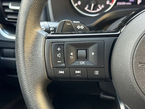 Used 2022 Nissan Rogue SV AWD/4WD image 38
