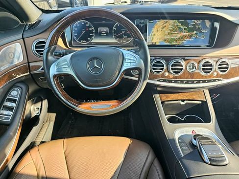 Certified 2016 Mercedes-Benz S 550 4MATIC Sedan w/ Premium Package image 31