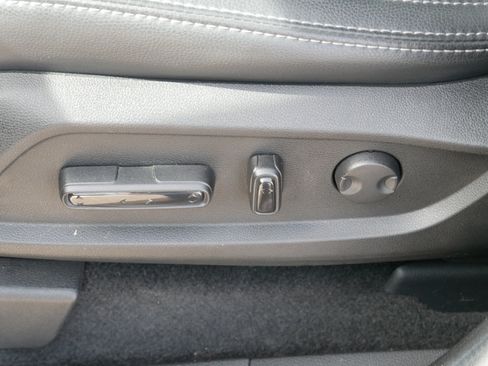 Certified 2025 Honda Pilot Touring image 20