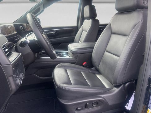Used 2025 Chevrolet Tahoe LT AWD/4WD image 10