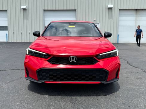 Used 2025 Honda Civic Sport image 2