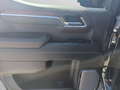 Used 2024 GMC Sierra 1500 Denali w/ Denali Reserve Package image 17