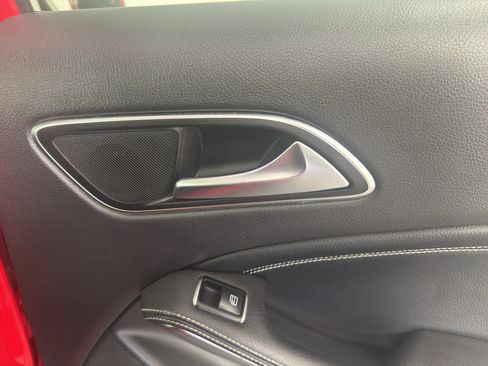 Used 2019 Mercedes-Benz GLA 250 image 39