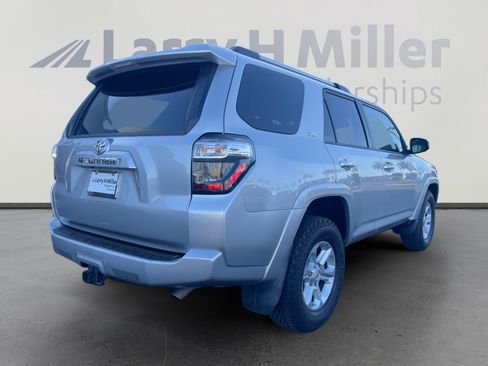 Used 2021 Toyota 4Runner SR5 RWD image 5
