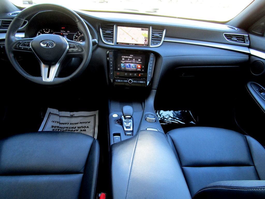 Used 2020 INFINITI QX50 Essential w/ Edition 30 Package AWD/4WD image 2