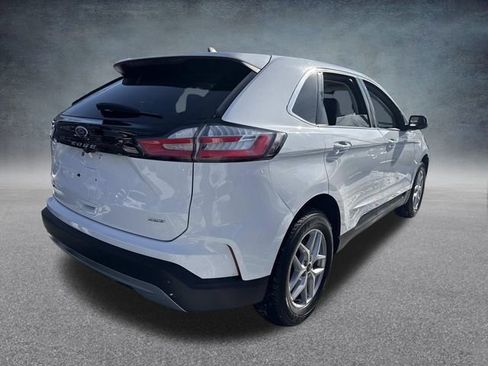Used 2024 Ford Edge SEL image 10