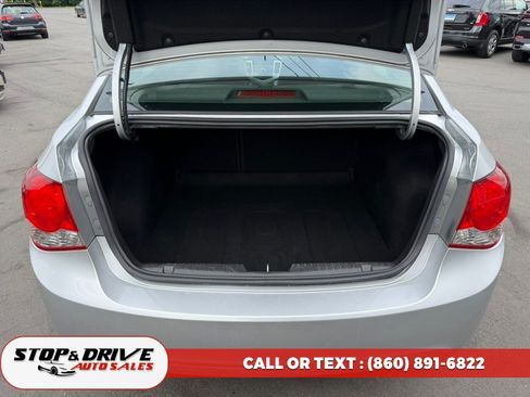 Used 2016 Chevrolet Cruze LT FWD image 16