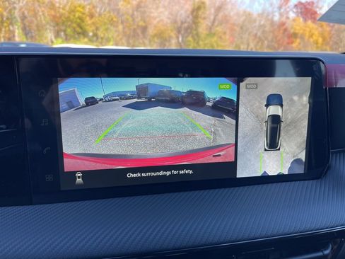 New 2026 Nissan Kicks SR w/ Cold Weather Package image 9