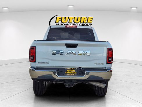 New 2025 RAM 2500 Big Horn AWD/4WD image 4