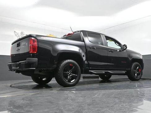 Used 2020 Chevrolet Colorado LT w/ Redline Special Edition AWD/4WD image 32