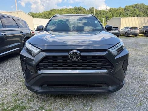 Used 2025 Toyota RAV4 XLE FWD image 7
