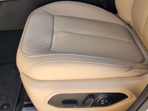 New 2026 Jeep Grand Cherokee L Limited w/ Luxury Tech Group II image 22