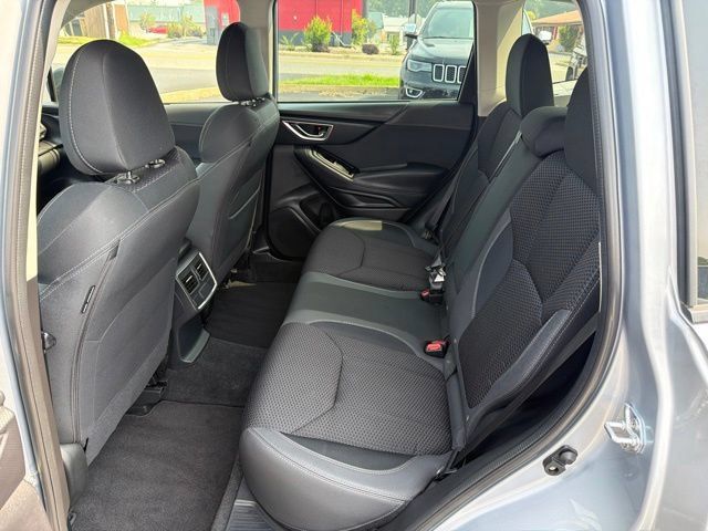 Used 2023 Subaru Forester Premium AWD/4WD image 22