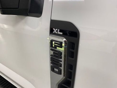 New 2024 Ford F350 XL w/ XL Chrome Package image 6