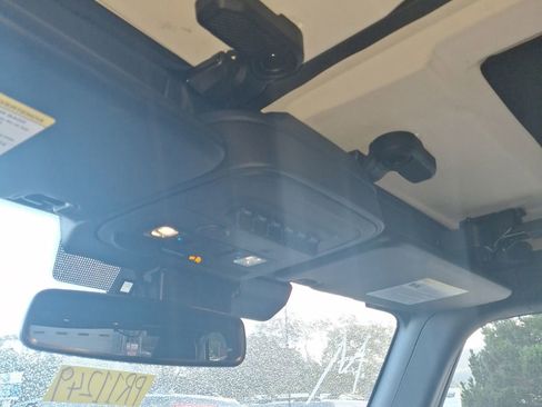 Certified 2025 Ford Bronco Badlands AWD/4WD image 15