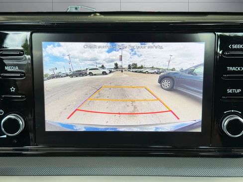 Used 2022 Kia K5 LXS FWD image 29
