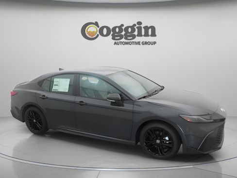 New 2026 Toyota Camry SE FWD image 24