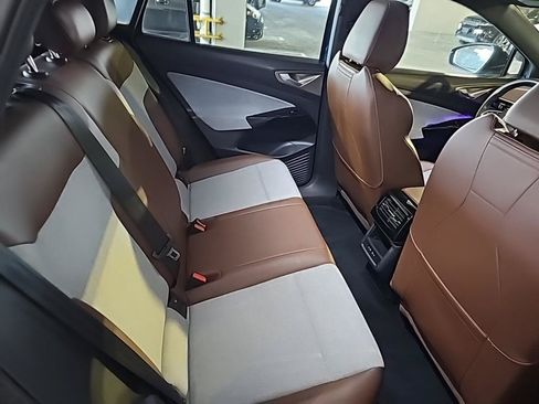 Certified 2023 Volkswagen ID.4 Pro RWD image 6