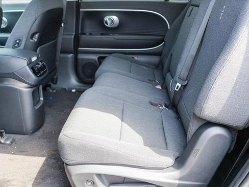 New 2026 Hyundai Ioniq 9 SE image 25