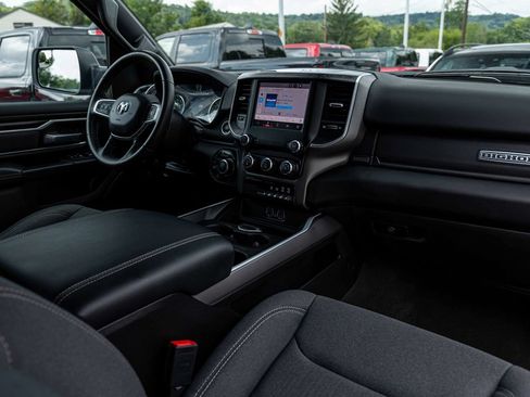 Used 2022 RAM 1500 Big Horn AWD/4WD image 34