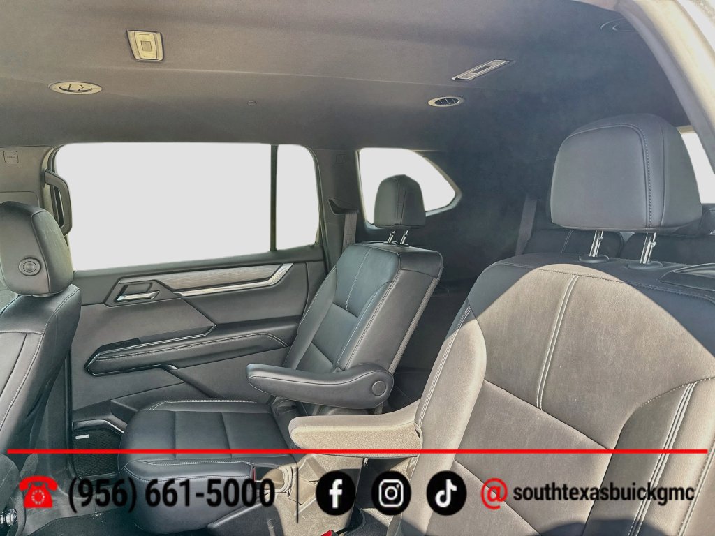 Used 2025 GMC Acadia Elevation w/ Elevation Premium Package FWD image 25