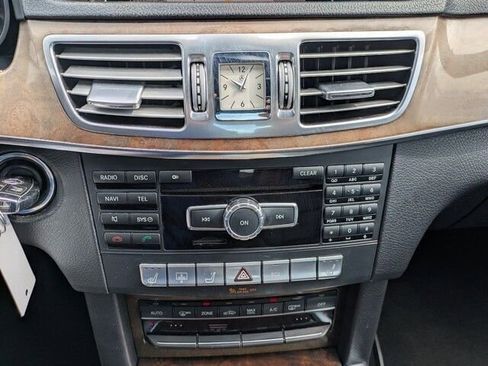 Used 2014 Mercedes-Benz E 350 Sedan image 27