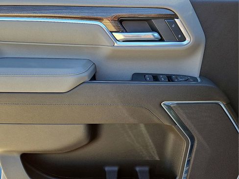 Used 2025 Chevrolet Silverado 2500 LT w/ All Star Edition RWD image 23