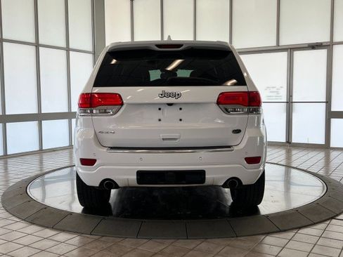 Used 2016 Jeep Grand Cherokee Overland AWD/4WD image 6