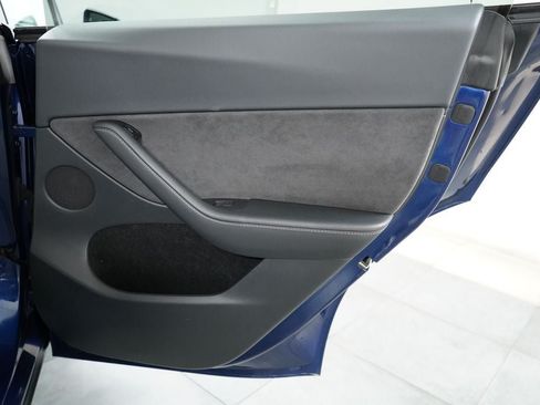 Used 2023 Tesla Model Y Long Range AWD/4WD image 24