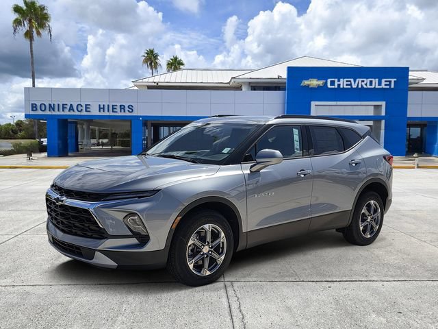 New 2026 Chevrolet Blazer LT w/ Convenience Package AWD/4WD image 2