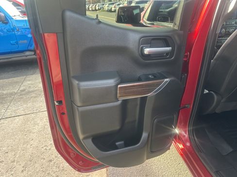 Used 2019 Chevrolet Silverado 1500 RST image 14