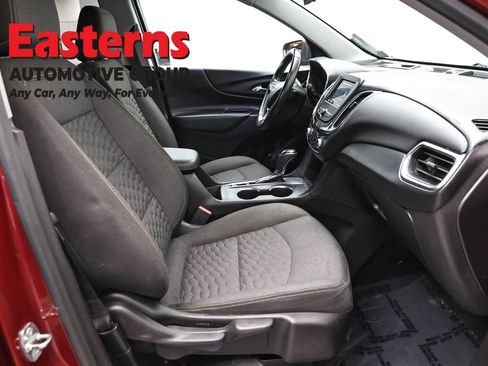 Used 2021 Chevrolet Equinox LT FWD image 23