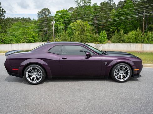 Used 2022 Dodge Challenger SRT Hellcat RWD image 27