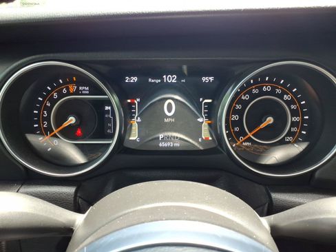 Used 2021 Jeep Gladiator Overland AWD/4WD image 24