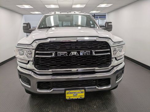 Used 2024 RAM 2500 Tradesman w/ Chrome Appearance Group image 2