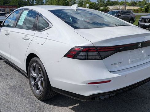 Certified 2025 Honda Accord EX-L image 8