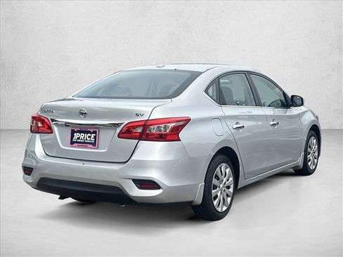 Used 2017 Nissan Sentra SV image 5