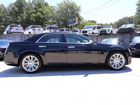 Used 2012 Chrysler 300 C Luxury Series RWD image 8