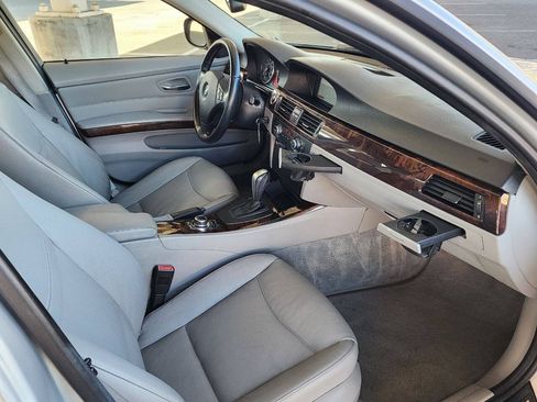 Used 2011 BMW 328i Sedan RWD image 23