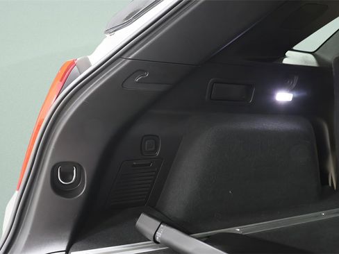 Used 2018 Cadillac XT5 Luxury image 30