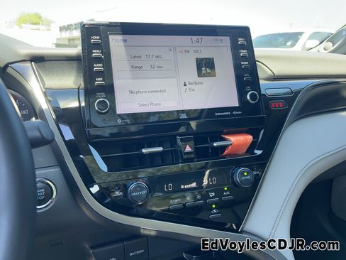 Used 2023 Toyota Camry XSE image 33